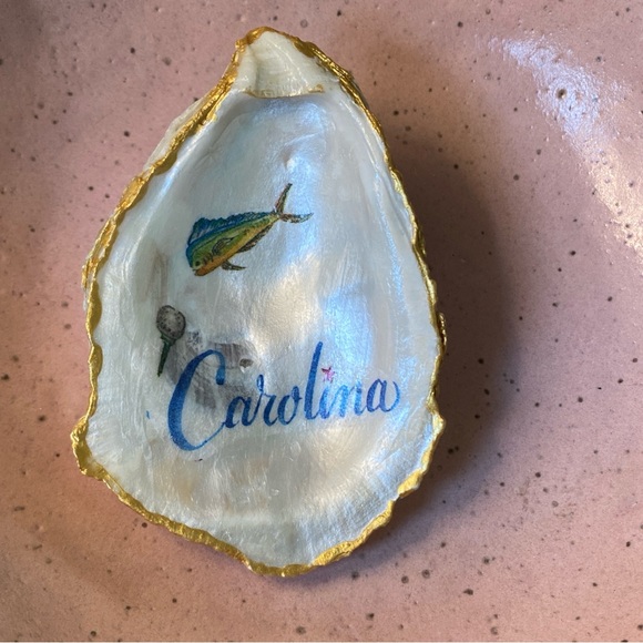 $18 or FREE WITH $40 PURCHASE. NEW OYSTER SHELL CAROLINA KEYS DISH OR RING DISH - Picture 13 of 16